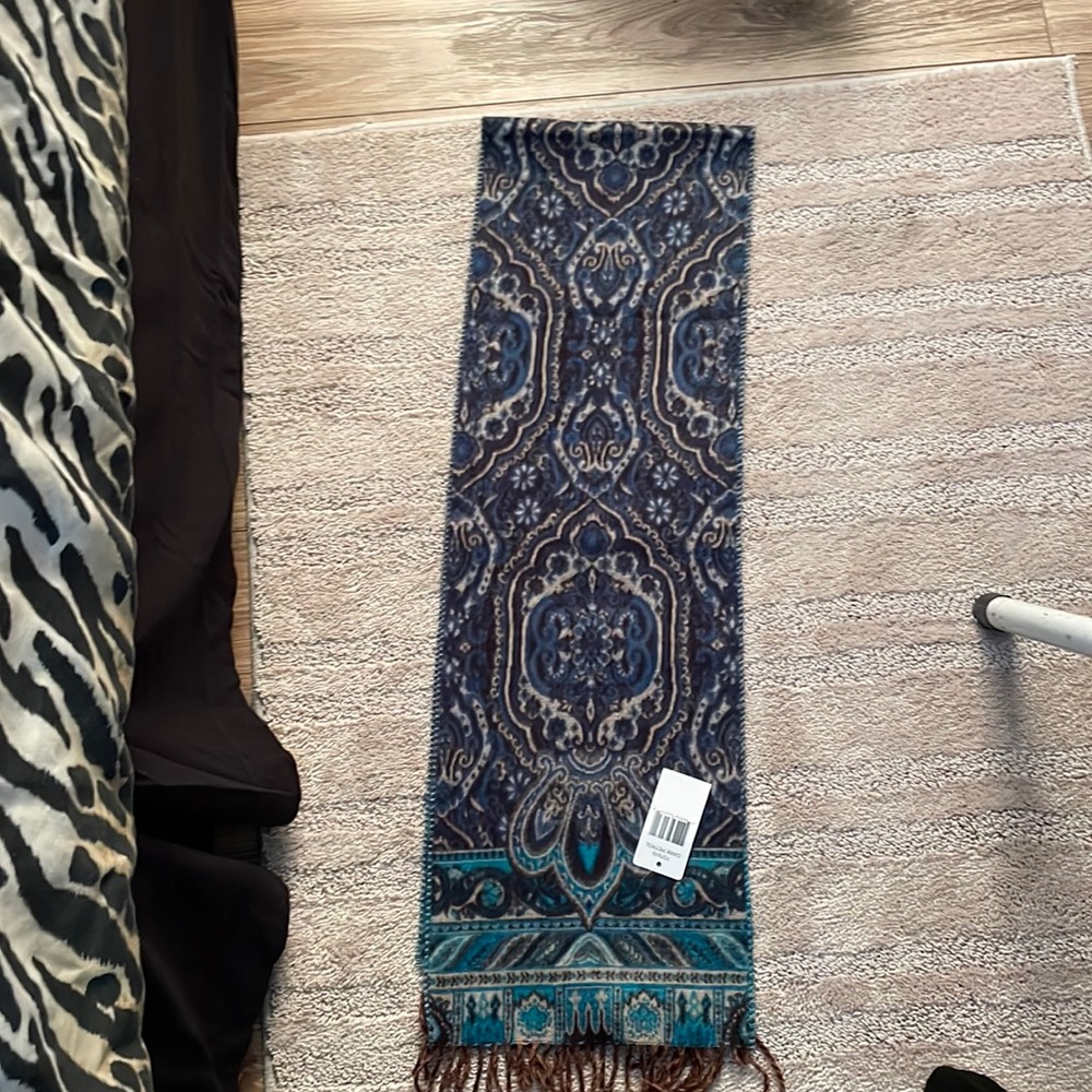 V. FRASS SCARF